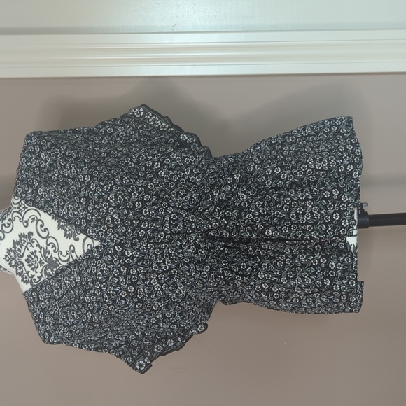 Max Studio Size M Floral Blouse NWT - Picture 2 of 6